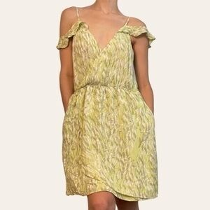 BCBGeneration Front Wrap Patterned Dress 💕